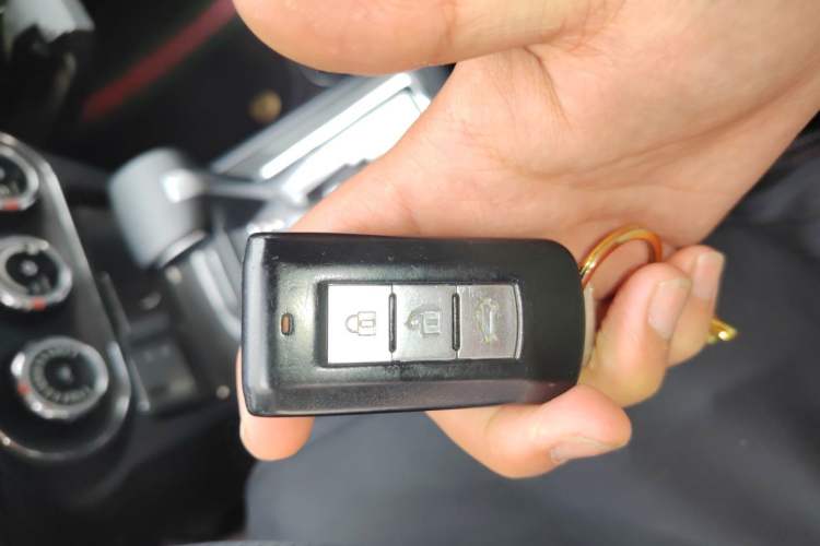 Used Mitsubishi Lancer EX 2011 Chasing Edition 1.8L CVT Luxury Model Vehicle Key