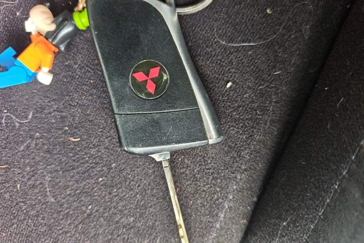 Used Mitsubishi Lancer EX 2011 Fashion Edition 1.8L Manual Smart Type Vehicle Key