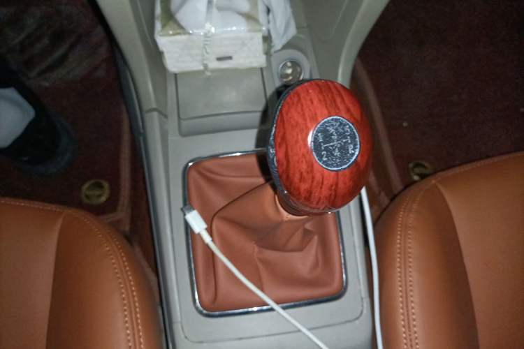 Used Mitsubishi Lancer EX 2011 Chasing Edition 1.8L Manual Luxury Model Gear Lever