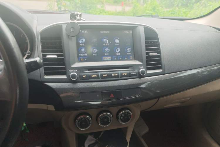 Used Mitsubishi Lancer EX 2011 Fashion Edition 1.8L Manual Comfort Version Audio And AC Panel