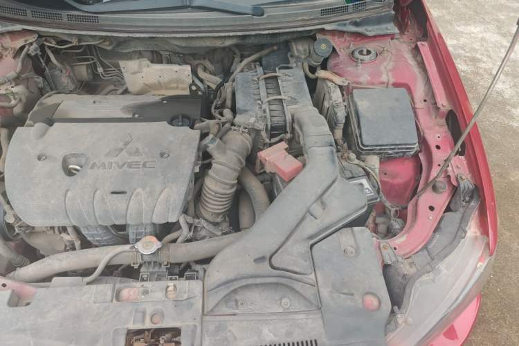 Used Mitsubishi Lancer EX 2011 Fashion Edition 1.8L Manual Comfort Version Engine Bay Left