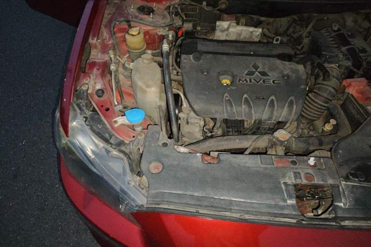 Used Mitsubishi Lancer EX 2011 Chasing Edition 1.8L CVT Limited Model Engine Bay Right