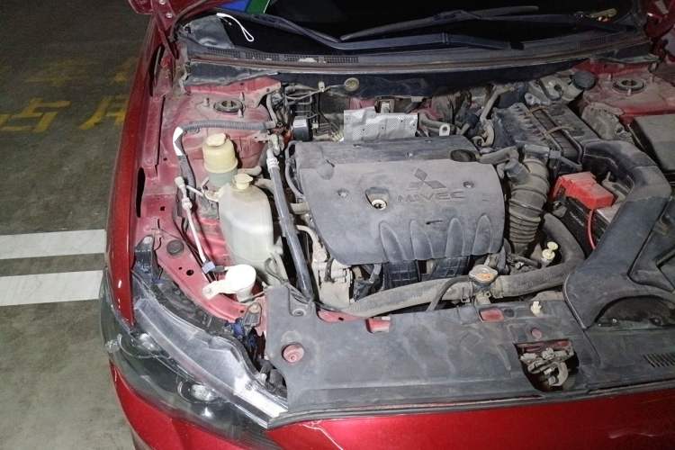 Used Mitsubishi Lancer EX 2011 Chasing Edition 1.8L CVT Luxury Model Engine Bay Right