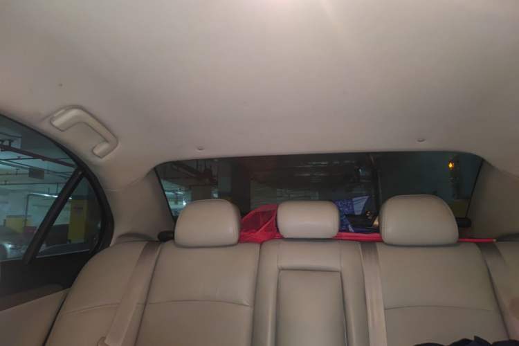 Used Mitsubishi Lancer EX 2011 Fashion Edition 1.8L CVT Comfort Version Headliner