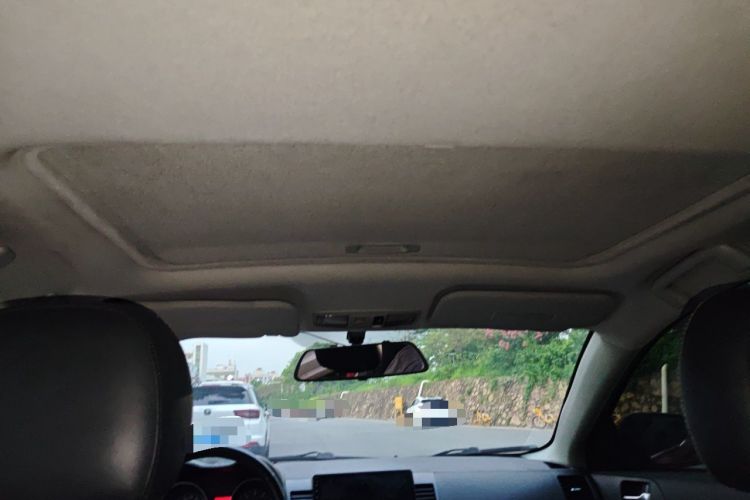 Used Mitsubishi Lancer EX 2011 Chasing Edition 1.8L CVT Limited Model Headliner