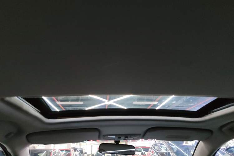 Used Mitsubishi Lancer EX 2011 Chasing Edition 1.8L CVT Luxury Model Headliner