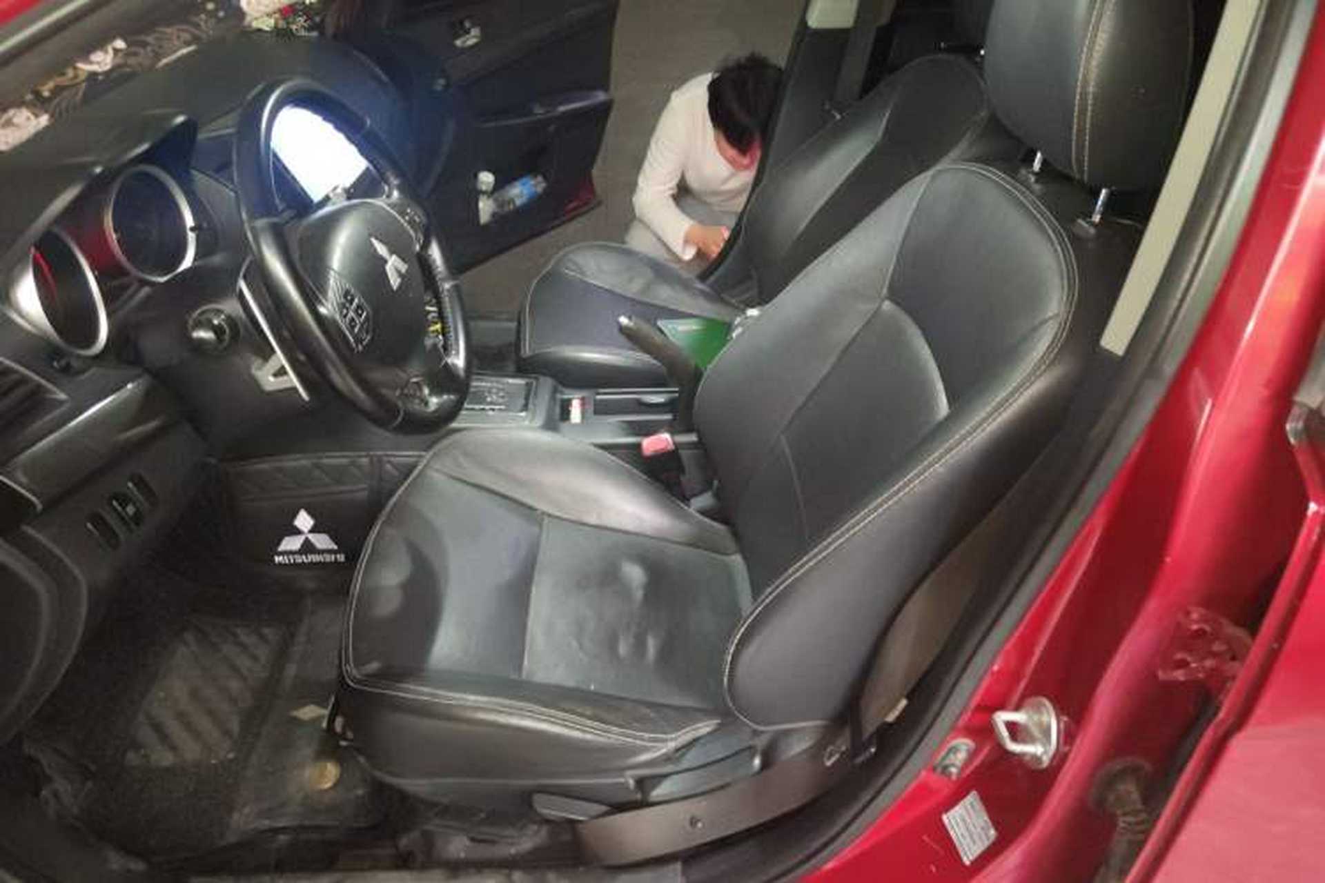 Used Mitsubishi Lancer EX 2011 Chasing Edition 1.8L CVT Luxury Model Left Front Seat