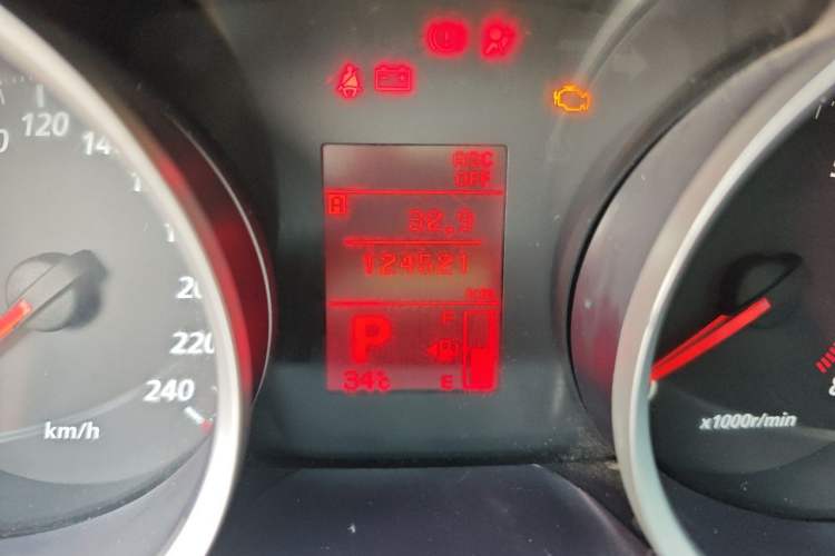 Used Mitsubishi Lancer EX 2011 Chasing Edition 1.8L CVT Luxury Model Odometer Close Up