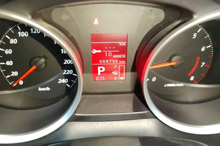 Used Mitsubishi Lancer EX 2011 Chasing Edition 1.8L CVT Luxury Model Odometer Close Up