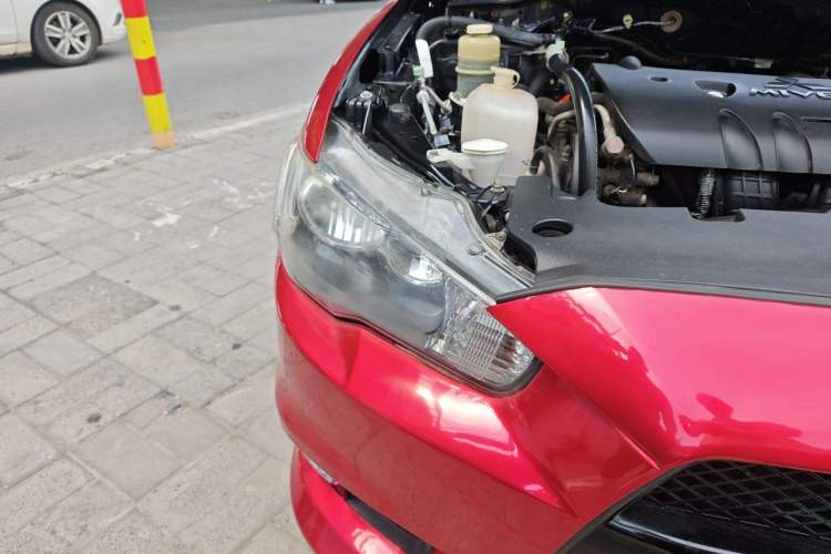 Used Mitsubishi Lancer EX 2011 Chasing Edition 1.8L CVT Luxury Model Right Front Headlight