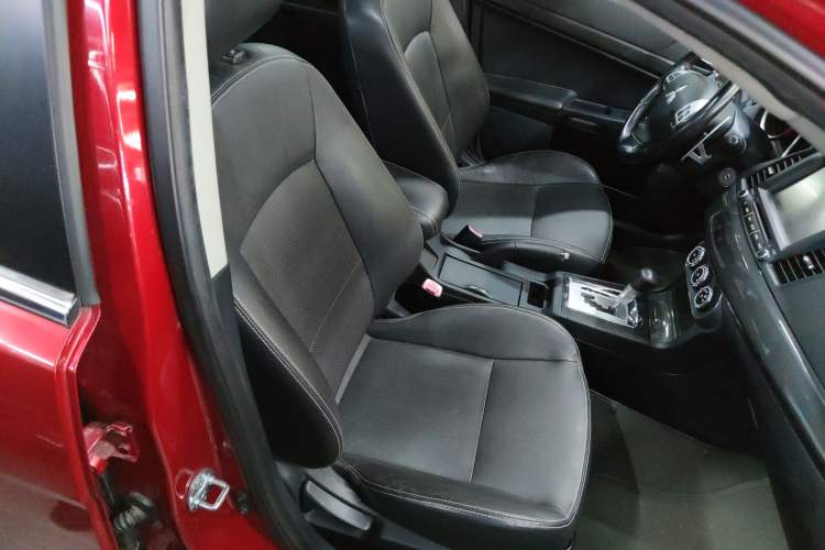 Used Mitsubishi Lancer EX 2011 Chasing Edition 1.8L CVT Luxury Model Right Front Seat