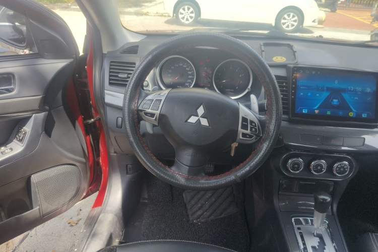 Used Mitsubishi Lancer EX 2011 Chasing Edition 1.8L CVT Luxury Model Steering Wheel