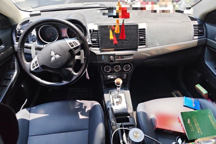 Used Mitsubishi Lancer EX 2011 Chasing Edition 1.8L CVT Luxury Model Center Console