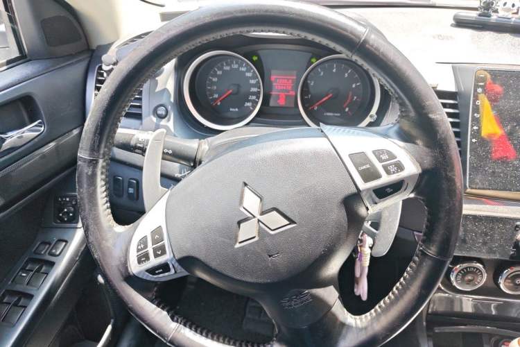 Used Mitsubishi Lancer EX 2011 Chasing Edition 1.8L CVT Luxury Model Steering Wheel