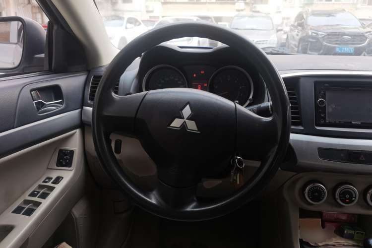 Used Mitsubishi Lancer EX 2011 Fashion Edition 1.8L Manual Smart Type Steering Wheel