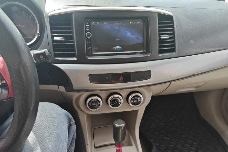 Used Mitsubishi Lancer EX 2011 Fashion Edition 1.8L CVT Comfort Version Audio And AC Panel
