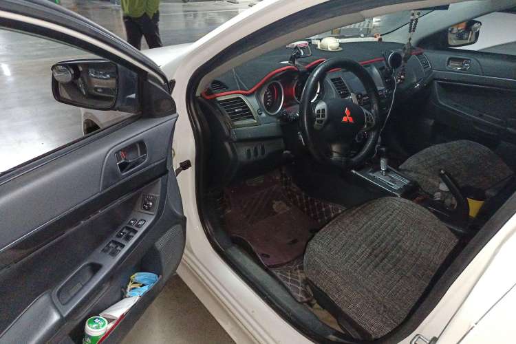 Used Mitsubishi Lancer EX 2011 Chasing Edition 1.8L CVT Limited Model Driver Seat
