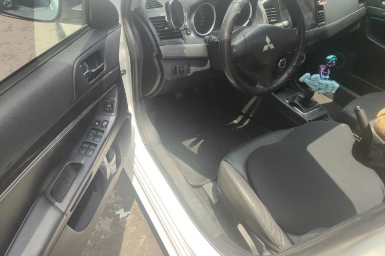 Used Mitsubishi Lancer EX 2011 Chasing Edition 1.8L CVT Luxury Model Driver Seat