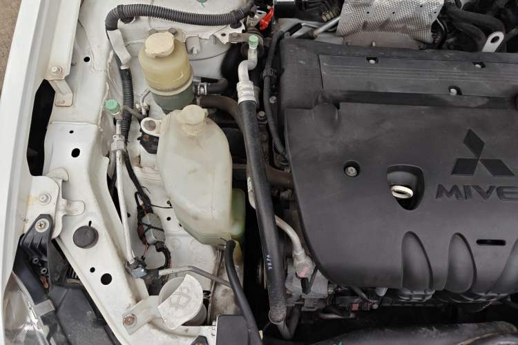 Used Mitsubishi Lancer EX 2011 Chasing Edition 1.8L Manual Luxury Model Engine Bay Right