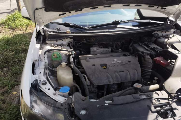 Used Mitsubishi Lancer EX 2011 Chasing Edition 1.8L CVT Limited Model Engine Bay Right