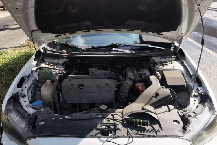 Used Mitsubishi Lancer EX 2011 Chasing Edition 1.8L CVT Limited Model Engine Bay