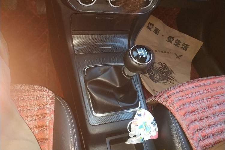 Used Mitsubishi Lancer EX 2011 Chasing Edition 1.8L Manual Luxury Model Gear Lever