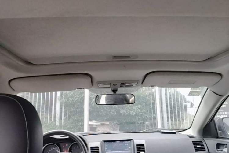 Used Mitsubishi Lancer EX 2011 Chasing Edition 1.8L Manual Luxury Model Headliner