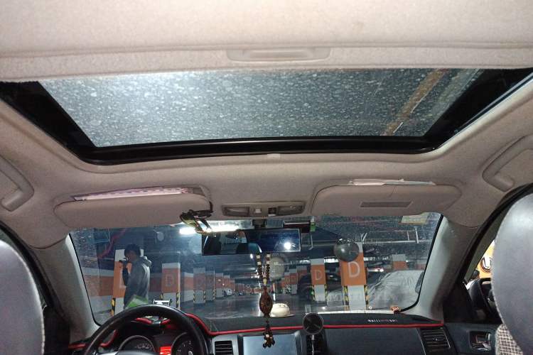 Used Mitsubishi Lancer EX 2011 Chasing Edition 1.8L CVT Limited Model Headliner