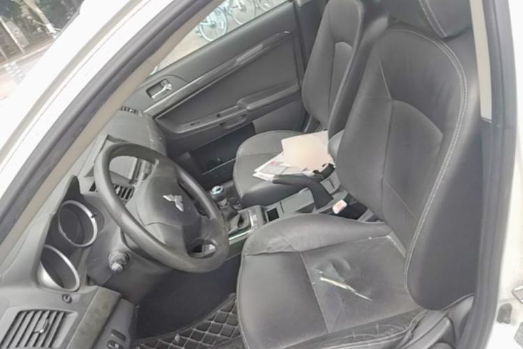 Used Mitsubishi Lancer EX 2011 Chasing Edition 1.8L Manual Luxury Model Left Front Seat