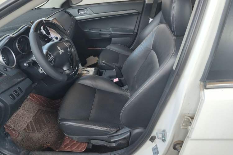 Used Mitsubishi Lancer EX 2011 Chasing Edition 1.8L CVT Luxury Model Left Front Seat