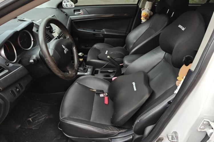 Used Mitsubishi Lancer EX 2011 Chasing Edition 1.8L Manual Luxury Model Left Front Seat