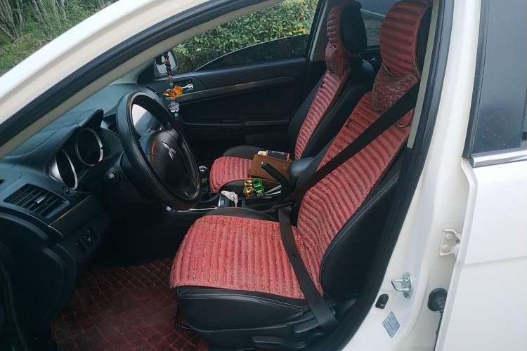 Used Mitsubishi Lancer EX 2011 Chasing Edition 1.8L Manual Luxury Model Left Front Seat