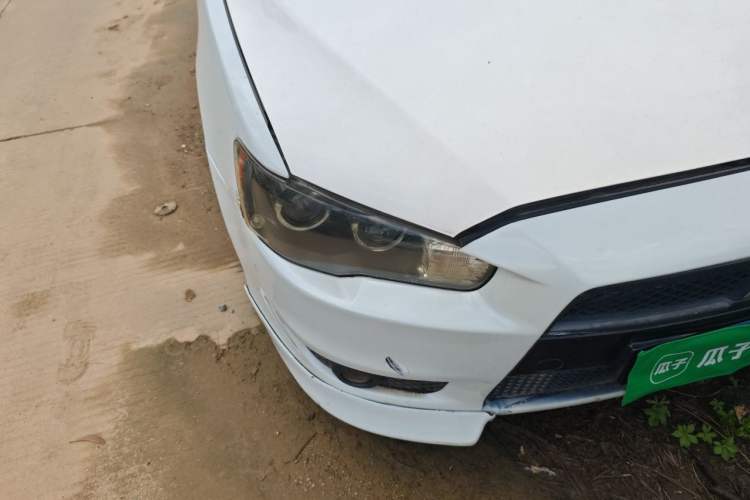 Used Mitsubishi Lancer EX 2011 Xiali Edition 2.0L Manual Comfort Model Right Front Headlight