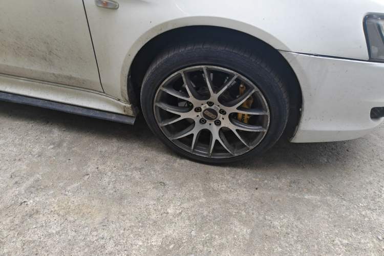 Used Mitsubishi Lancer EX 2011 Chasing Edition 1.8L CVT Luxury Model Right Front Wheel Hub