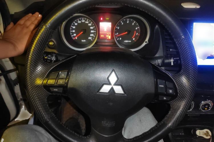 Used Mitsubishi Lancer EX 2011 Chasing Edition 1.8L Manual Luxury Model Steering Wheel