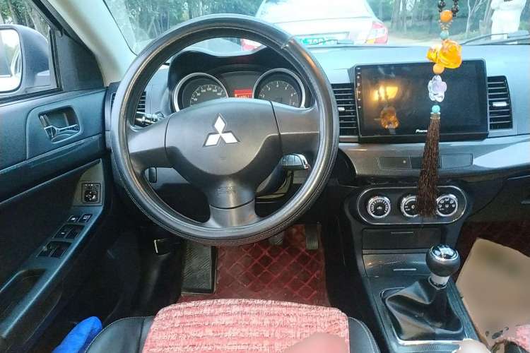 Used Mitsubishi Lancer EX 2011 Chasing Edition 1.8L Manual Luxury Model Steering Wheel
