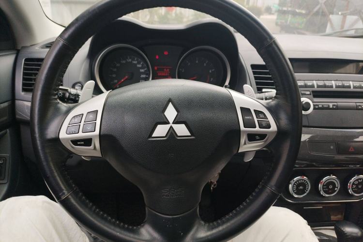 Used Mitsubishi Lancer EX 2011 Fashion Edition 1.8L CVT Comfort Version Steering Wheel