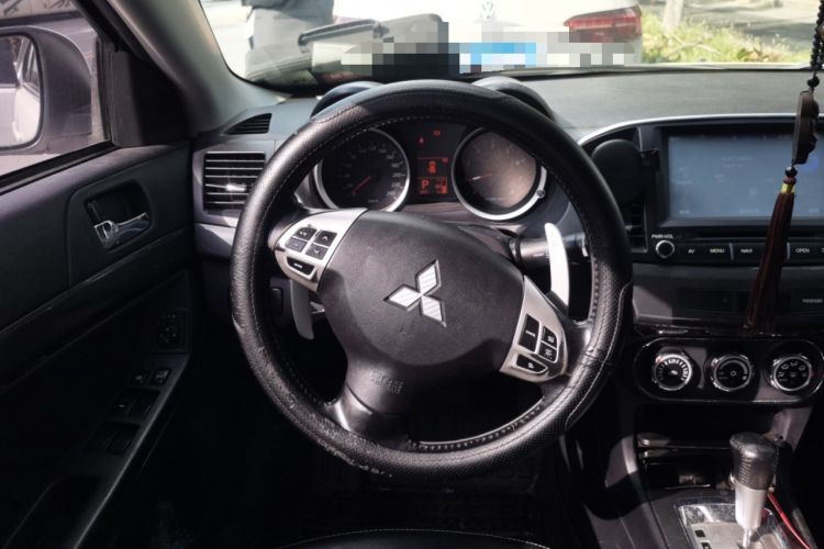 Used Mitsubishi Lancer EX 2011 Chasing Edition 1.8L CVT Limited Model Steering Wheel