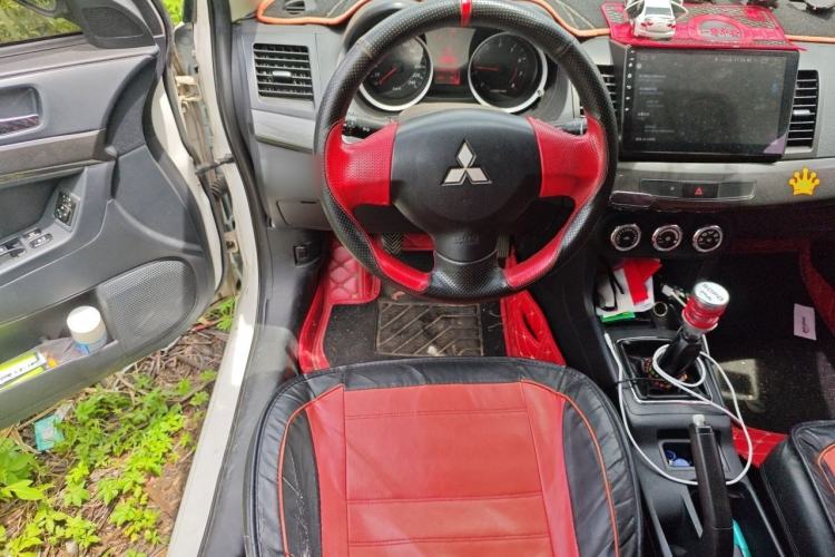 Used Mitsubishi Lancer EX 2011 Xiali Edition 2.0L Manual Comfort Model Steering Wheel