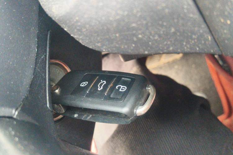 Used Mitsubishi Lancer EX 2011 Xiali Edition 2.0L Manual Comfort Model Vehicle Key
