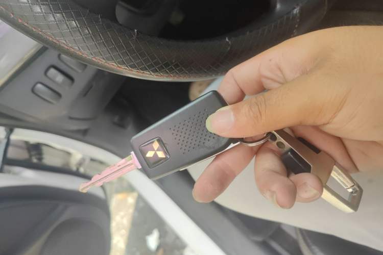 Used Mitsubishi Lancer EX 2011 Chasing Edition 1.8L CVT Luxury Model Vehicle Key