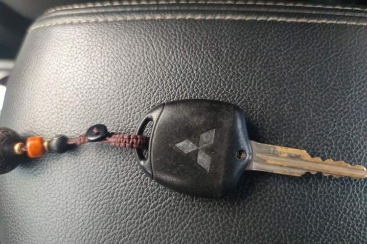 Used Mitsubishi Lancer EX 2011 Chasing Edition 1.8L CVT Luxury Model Vehicle Key
