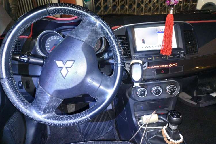 Used Mitsubishi Lancer EX 2012 Chasing Edition 1.8L Manual Luxury Model Center Console