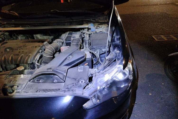 Used Mitsubishi Lancer EX 2012 Chasing Edition 1.8L Manual Luxury Model Engine Bay Left