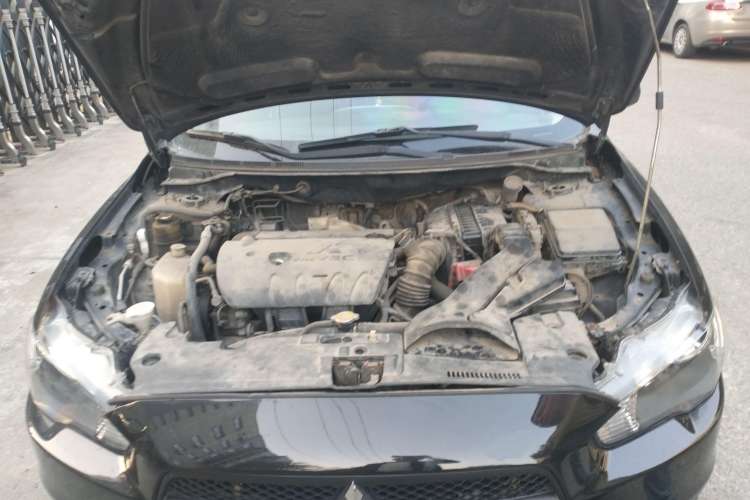 Used Mitsubishi Lancer EX 2012 Chasing Edition 1.8L Manual Luxury Model Engine Bay