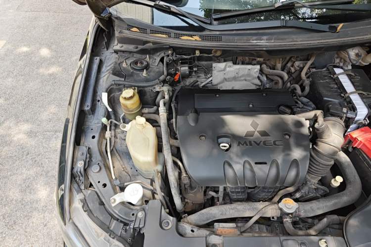 Used Mitsubishi Lancer EX 2012 Fashion Edition 1.8L CVT Comfort Version Engine Bay Right