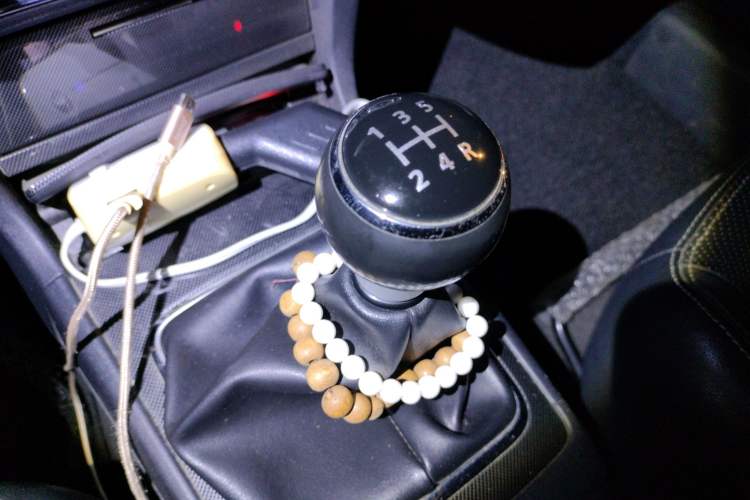 Used Mitsubishi Lancer EX 2012 Chasing Edition 1.8L Manual Luxury Model Gear Lever