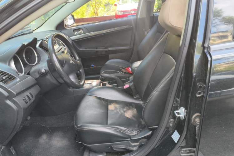 Used Mitsubishi Lancer EX 2012 1.8L CVT Charm Edition Left Front Seat