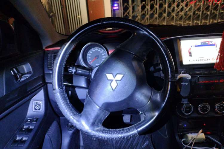Used Mitsubishi Lancer EX 2012 Chasing Edition 1.8L Manual Luxury Model Steering Wheel