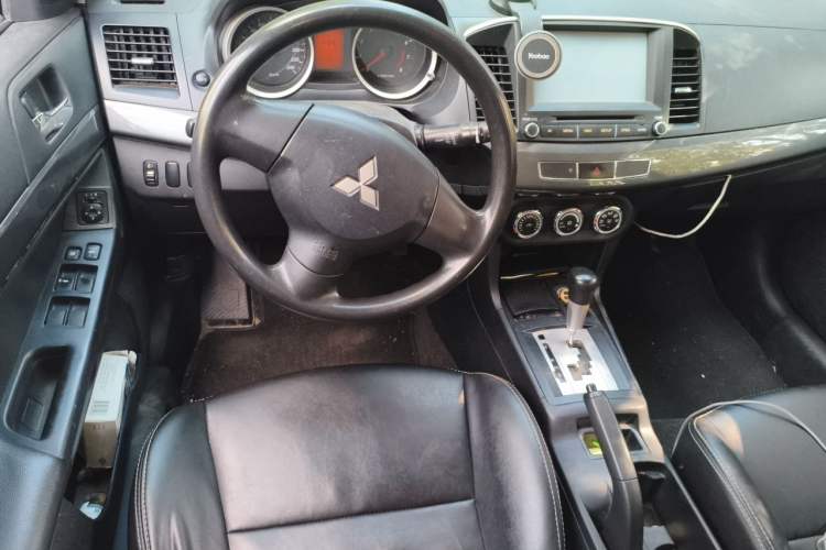 Used Mitsubishi Lancer EX 2012 1.8L CVT Charm Edition Steering Wheel